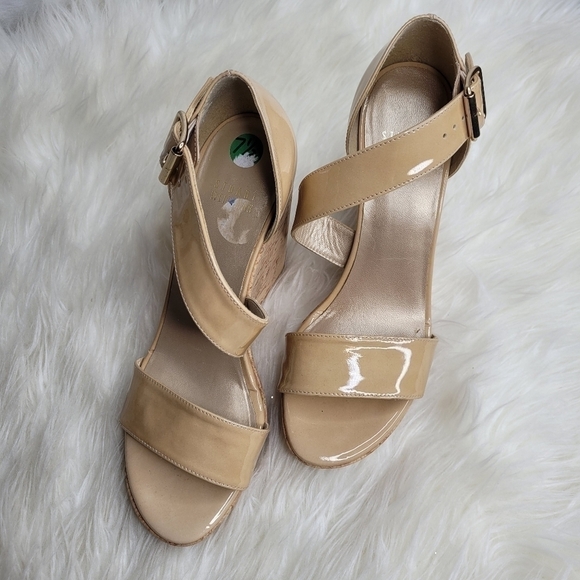 Stuart Weitzman Nude Cork Wedge Heels - Picture 3 of 14